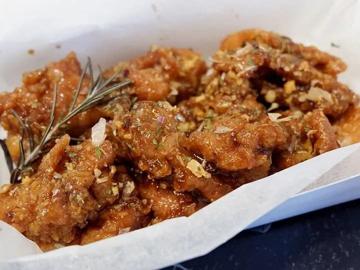 Half & Half Yangnyeom Fried Chicken
