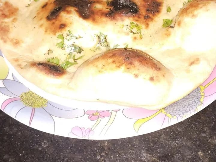 Cheese-Loaded Garlic Naan