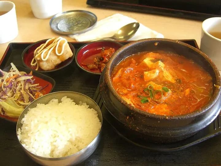 Set (nothing to drink included) Kimchi Jjigae