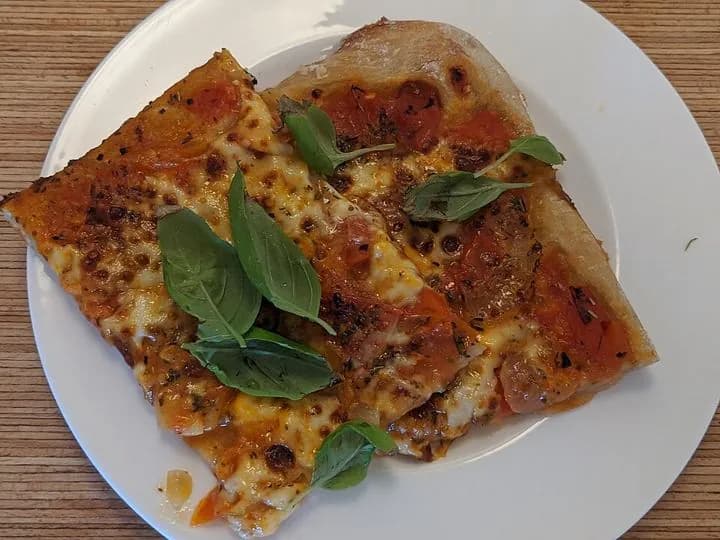 Extra-Spicy Margherita Pizza