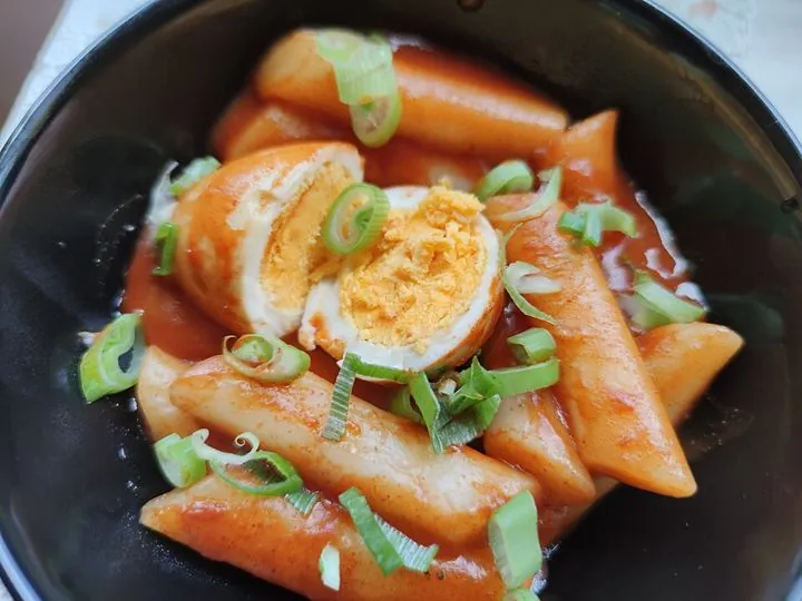 Cheese-Loaded Tteokbokki